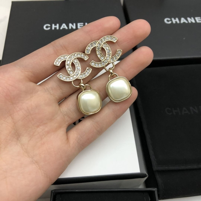 Ch**el earrings